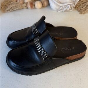 Vionic Womens Georgina Black Leather Chain Mules Shoes 5 Medium